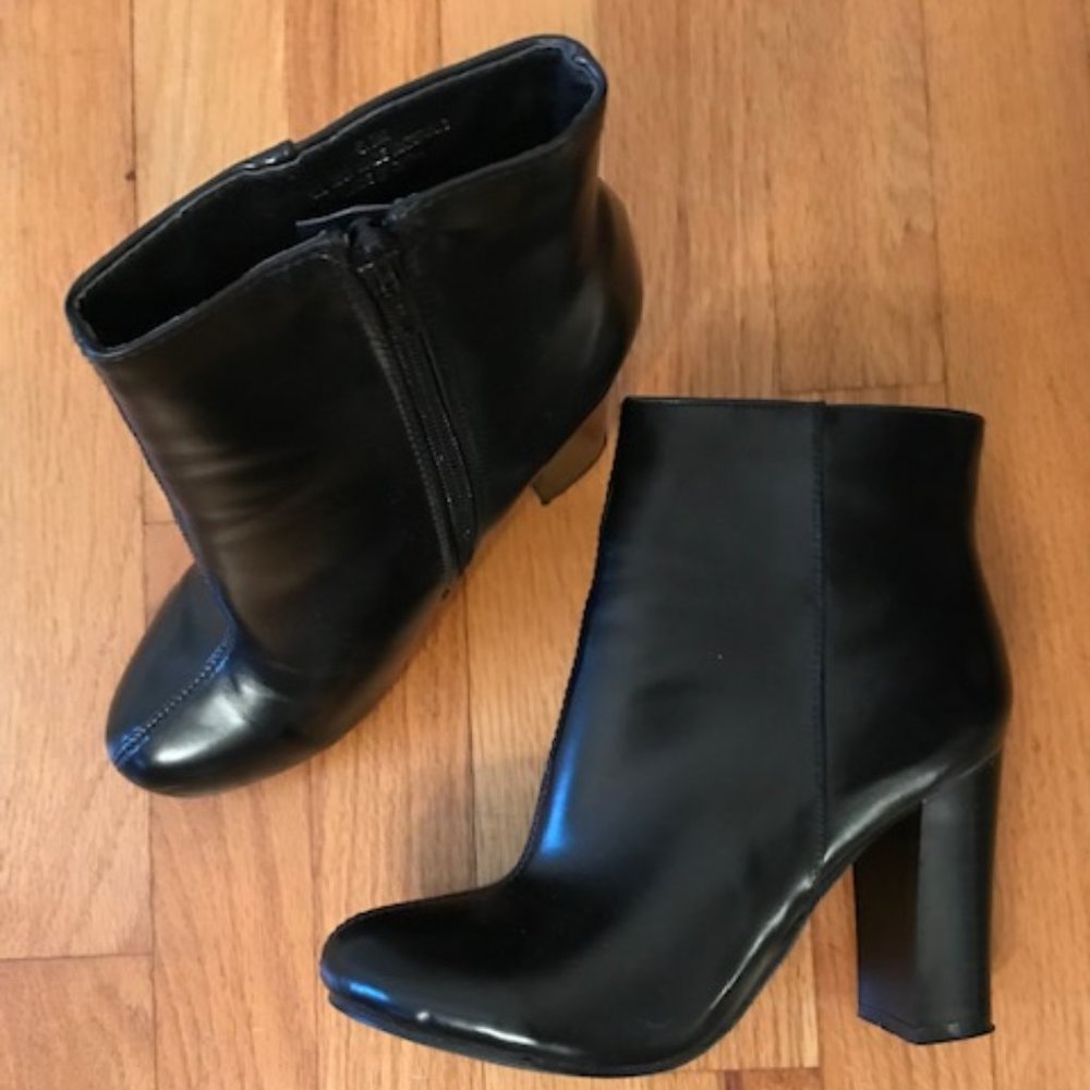 diba, black short boots; with zipper, square heel, 6.5,